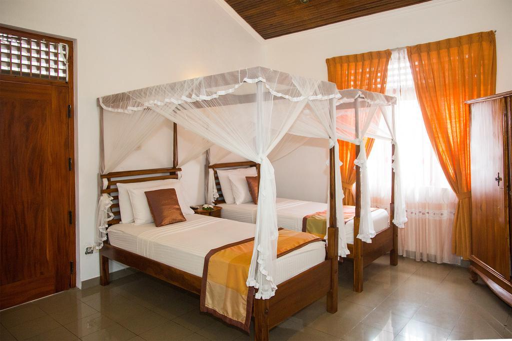 Suriya Arana Bed and Breakfast Negombo Exteriör bild